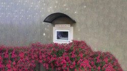 Okno życia sióstr franciszkanek w Chojnicach 