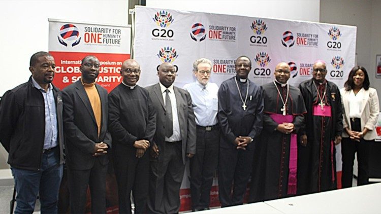 Participantes no Simpósio