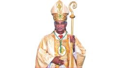 மதுரை உயர் மறைமாவட்டப் பேராயர் அந்தோணிசாமி சவரிமுத்து 