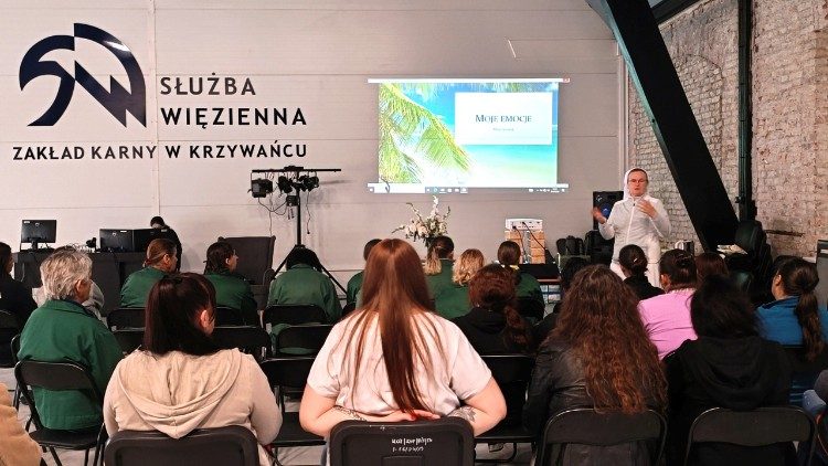 Siostrach Pasterkach od Opatrzności Bożej niosą nadzieję osadzonym w Zakładze Karnym w Krzywańcu