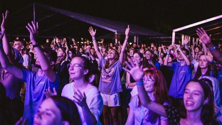 Radość i młodość na Festiwalu Życia w Kokotku. Fot. Grzegorz Szpak