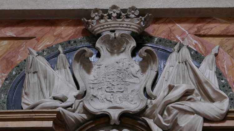 Nagrobek ostatniego Wazy, ukryty dla widza w prezbiterium, został zaprojektowany przez Lorenza Ottoniego