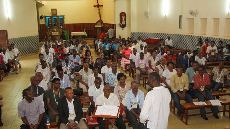 O VII Fórum Diocesano da Família da Diocese de Santiago reuniu fiéis, sacerdotes, diversos agentes pastorais 