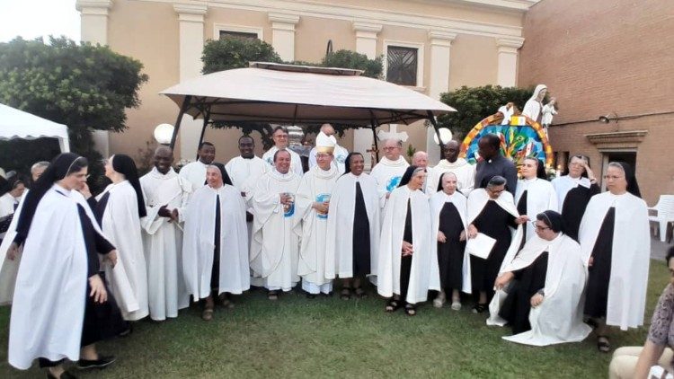 Kumbukumbu ya Bikira Maria wa Mlima Karmeli, tarehe 16 Julai 2025 imeadhimishwa kwa uzito mkubwa.