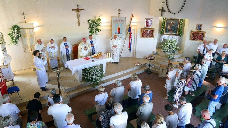 Proslava Gospe od Karmela na Okitu ponad Vodica (Foto: Ivo Kronja)