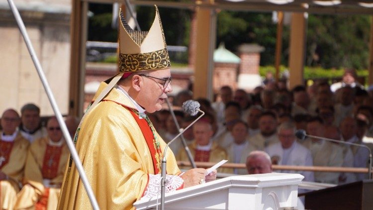 Il nunzio in Polonia, monsignor Filipazzi nel corso della celebrazione