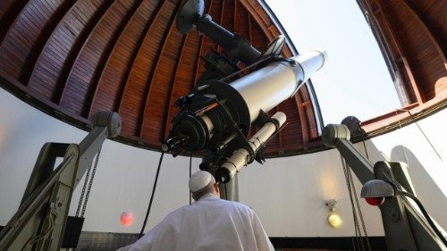 Papa visita Observatório Astronômico do Vaticano