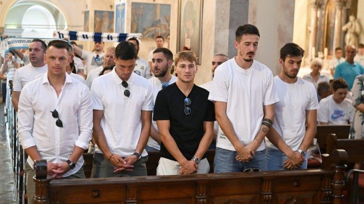 Na Trsatu molitva nogometaša za novu sezonu (Foto: Riječka nadbiskupija)