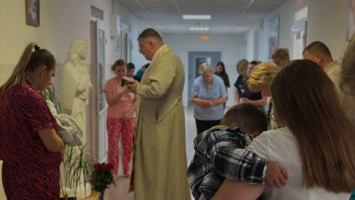 Témoignage d’un aumônier d'hôpital en Ukraine, «sous les bombes avec foi et résilience» 