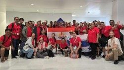Pilgrims from Tahiti travelling to the Jubilee of Youth in Rome