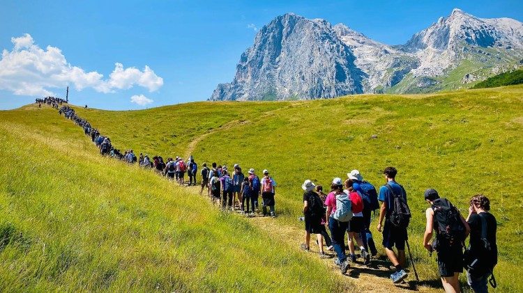 L'escursione in montagna organizzata dalla Pastorale Giovanile della Diocesi di Roma