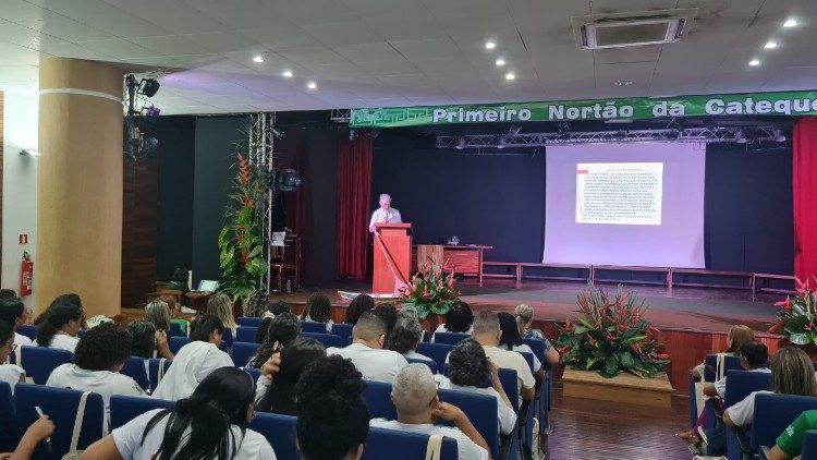 Cardeal Steiner no Nortão da Catequese