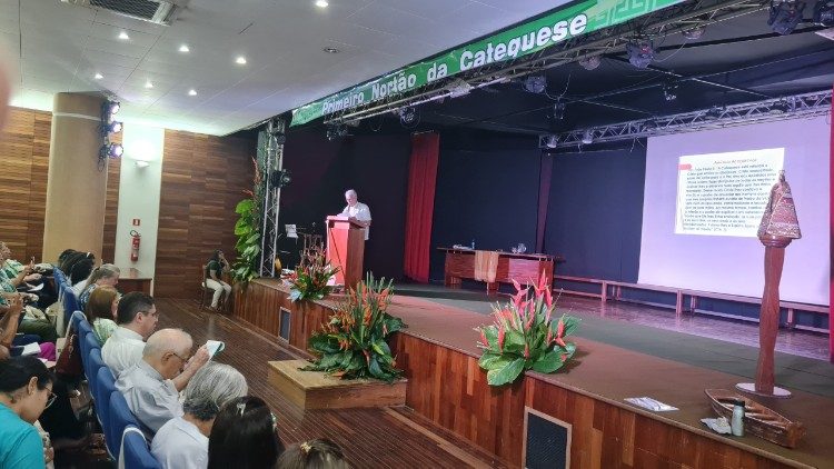 Cardeal Steiner no Nortão da Catequese