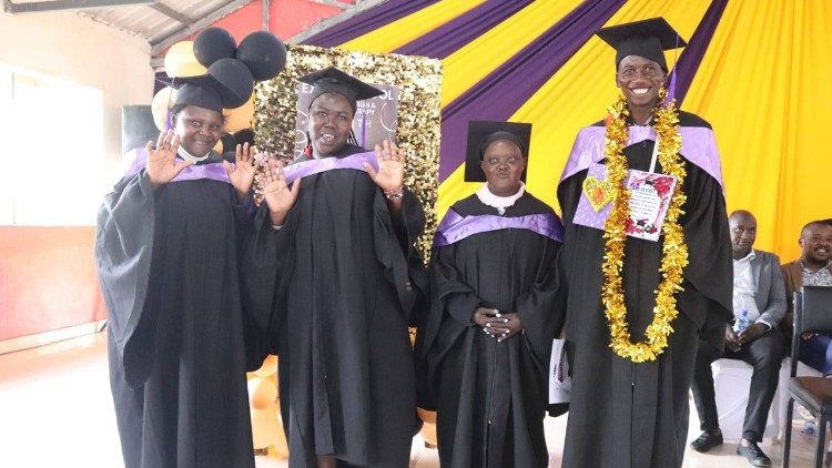 Los recién graduados en Nyahururu