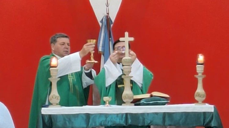 Szentmise Coronel Du Graty-Chaco magyar közösségénél