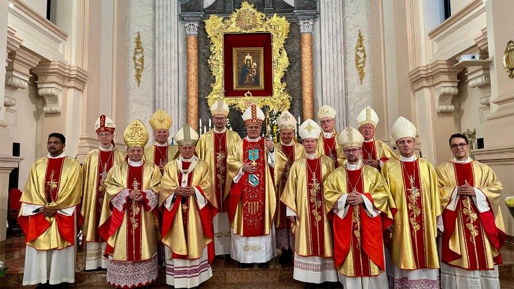 No dia 20 de julho, data do próprio aniversário do Cardeal, Dom Paulo presidiu a Missa da Peregrinação Nacional ao Santuário de Nossa Senhora do Carmo, em Berdychiv. A celebração reuniu milhares de fiéis e praticamente todos os bispos da Igreja Latina na Ucrânia. O gesto foi reconhecido pelos católicos locais como sinal de esperança e solidariedade internacional.
