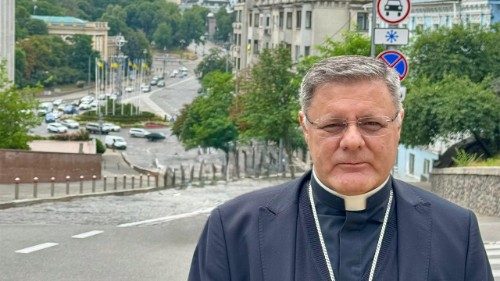 Cardeal Paulo Cezar Costa, Arcebispo Metropolitano de Brasília, na Ucrânia
