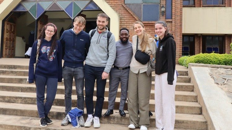 मेरीज मील्स के युवा राजदूत