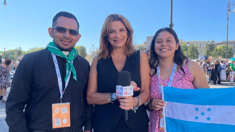 Con el padre Cristian y Evelin