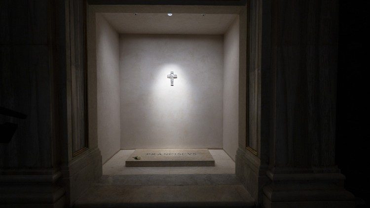 Kaburi la Papa Francisko