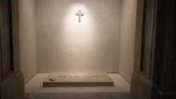 2025.05.02 Tomba Papa Francesco a Santa Maria Maggiore