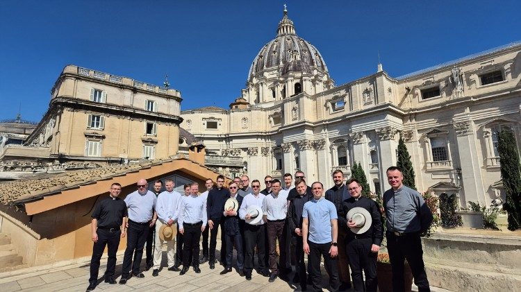 2025.05.02 gruppo di pellegrini dalla Polonia