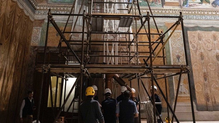 2025.05.03 stufa cappella sistina