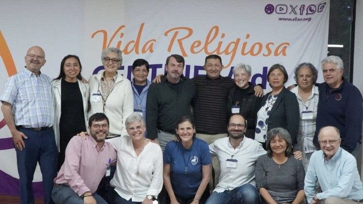 Miembros de la XXII Asamblea General de la Confederación Latinoamericana de Religiosos (CLAR)