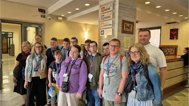 2025.05.06 gruppo di pellegrini dalla Polonia