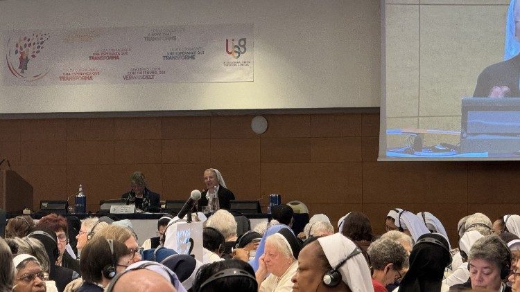 Presentación de la Hna. Simona Brambilla en la Asamblea de la UISG