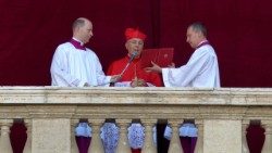 2025.05.08 HABEMUS PAPAM