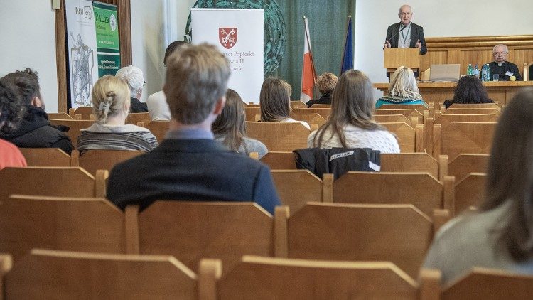 Sympozjum naukowe w Krakowie