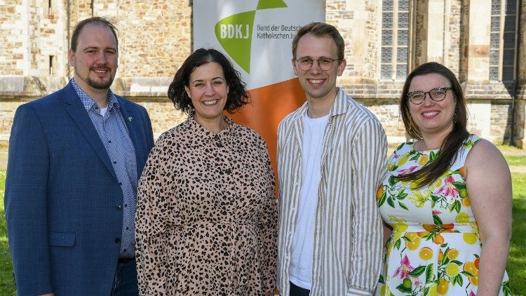 Der neue BDKJ-Bundesvorstand: Volker Andres, Lena Bloemacher, Henner Gädtke und Daniela Hottenbacher