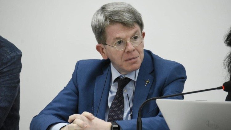 Rocco D'Ambrosio, ordinario di filosofia della politica presso la PUG