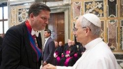 XIV. Leó pápa és Habsburg-Lotharingiai Eduárd, Magyarország szentszéki nagykövete