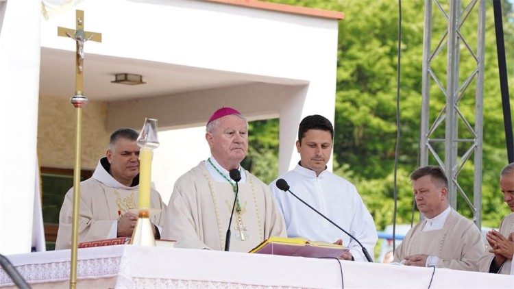 Nadbiskup Zdenko Križić  predvodio misu u povodu 80. obljetnice Maceljske tragedije i Križnog puta
