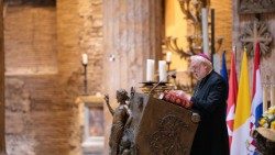 Nadbiskup Paul Richard Gallagher