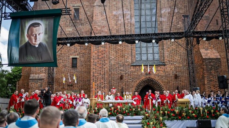 ईश सेवक फादर स्तानिस्लाव स्ट्रेच को पोलैंड के पॉज़्नान शहर में धन्य घोषित किया गया।