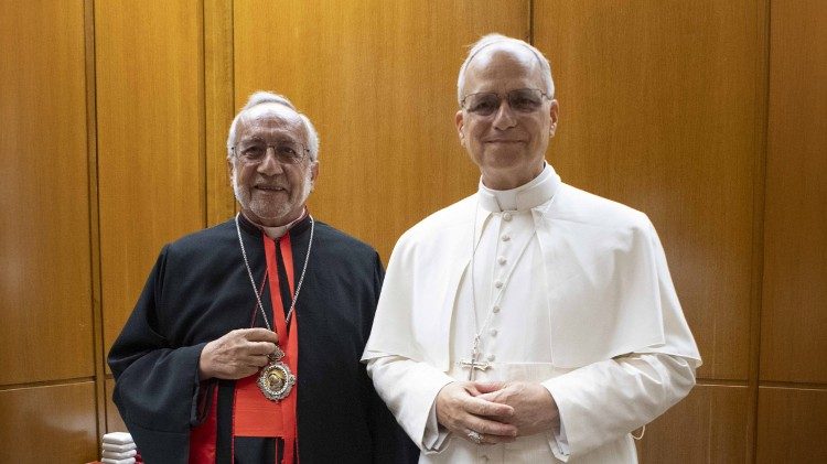 Լեւոն ԺԴ։ եւ Ռաֆայէլ Պետրոս ԻԱ.