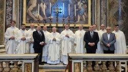 Msza św. na rozpoczęcia zjazdu przy grobie św. Jana Pawła II w Bazylice Św. Piotra (Dorina Ovszijenko)