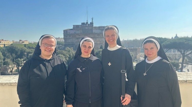 Сестри ЧСВВ Катерина Стасик, Тимотея Ковач, Емануїла Вішка та Мартина Куніцька