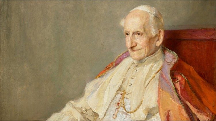 Von ihm sind viele Bildnisse und auch schon Fotografien im Umlauf: Leo XIII. 