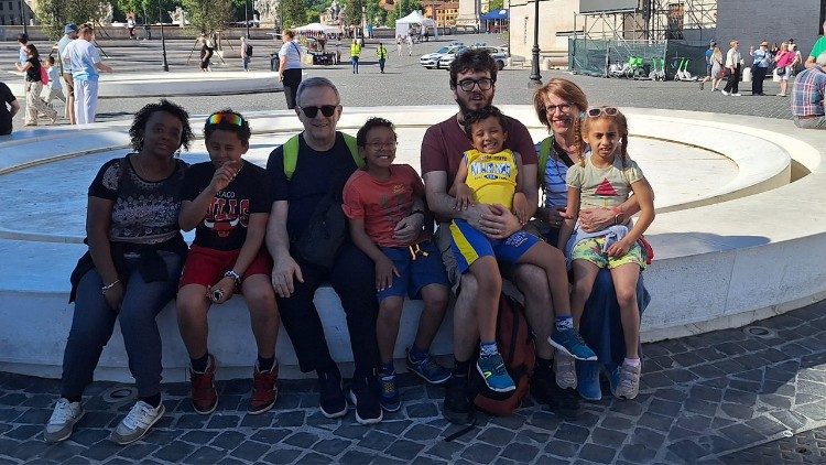 Sergio e Pinuccia con i nipoti