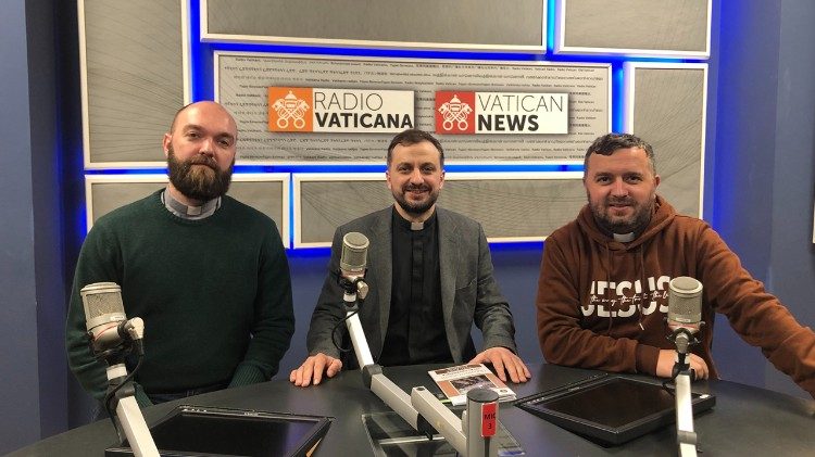 о. Сергій Гончаров, о. Роман Демуш і о. Тарас Бровді