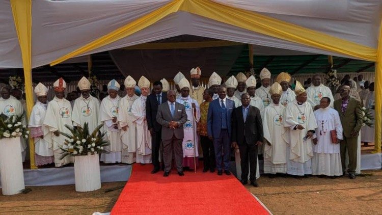 Ordination épiscopale de Mgr Justin Georges Ebengue, évêque de Yokadouma, samedi 1 mars 2025.