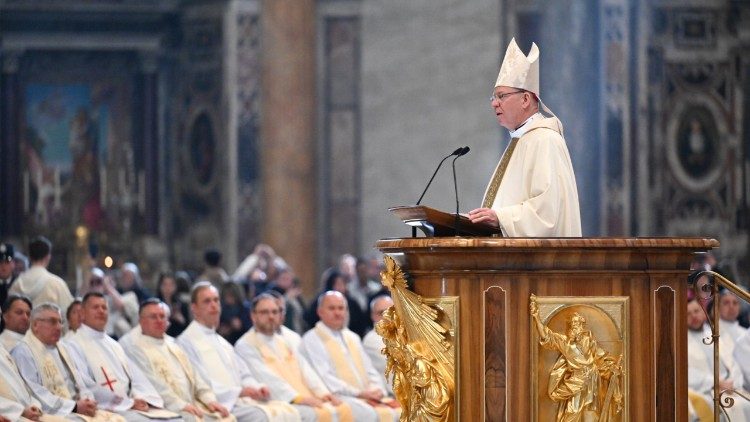 Arkivysk. G. Grušas Šv. Petro bazilikoje (Aistės Karpytės nuotrauka)