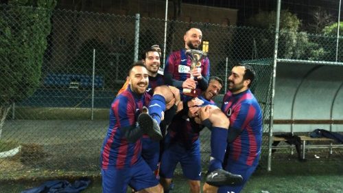 Archivio triumphiert im Finale des Vatikanischen Fußball-Cups