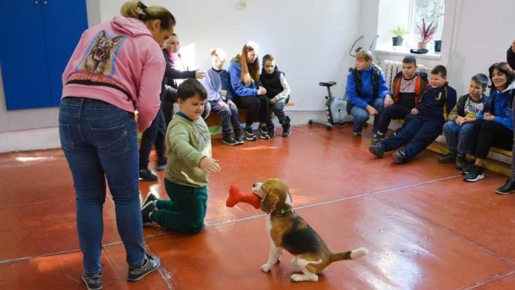 Dog therapy for children