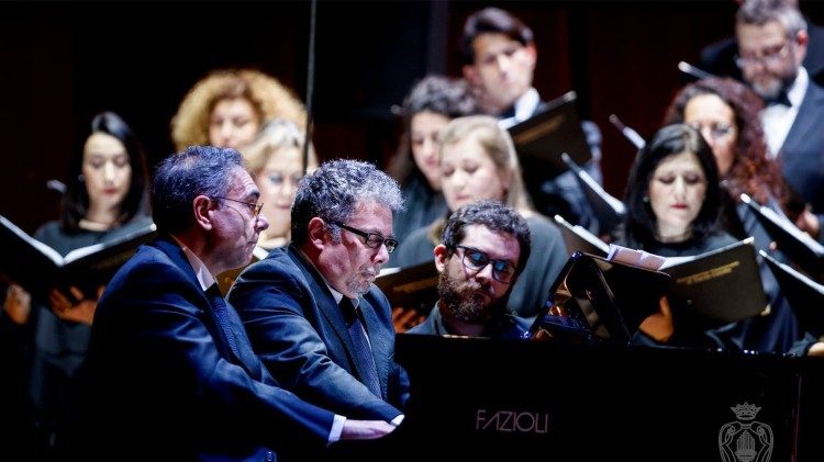Un momento del concerto dedicato a Gabriel Fauré dal Coro dell'Accademia di Santa Cecilia