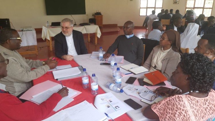 Missionários da sinodalidade em Ruanda - Encontro da Conferência Episcopal de Ruanda